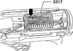 4.1.3 Пружина (автомобили с левосторонним рулевым управлением)